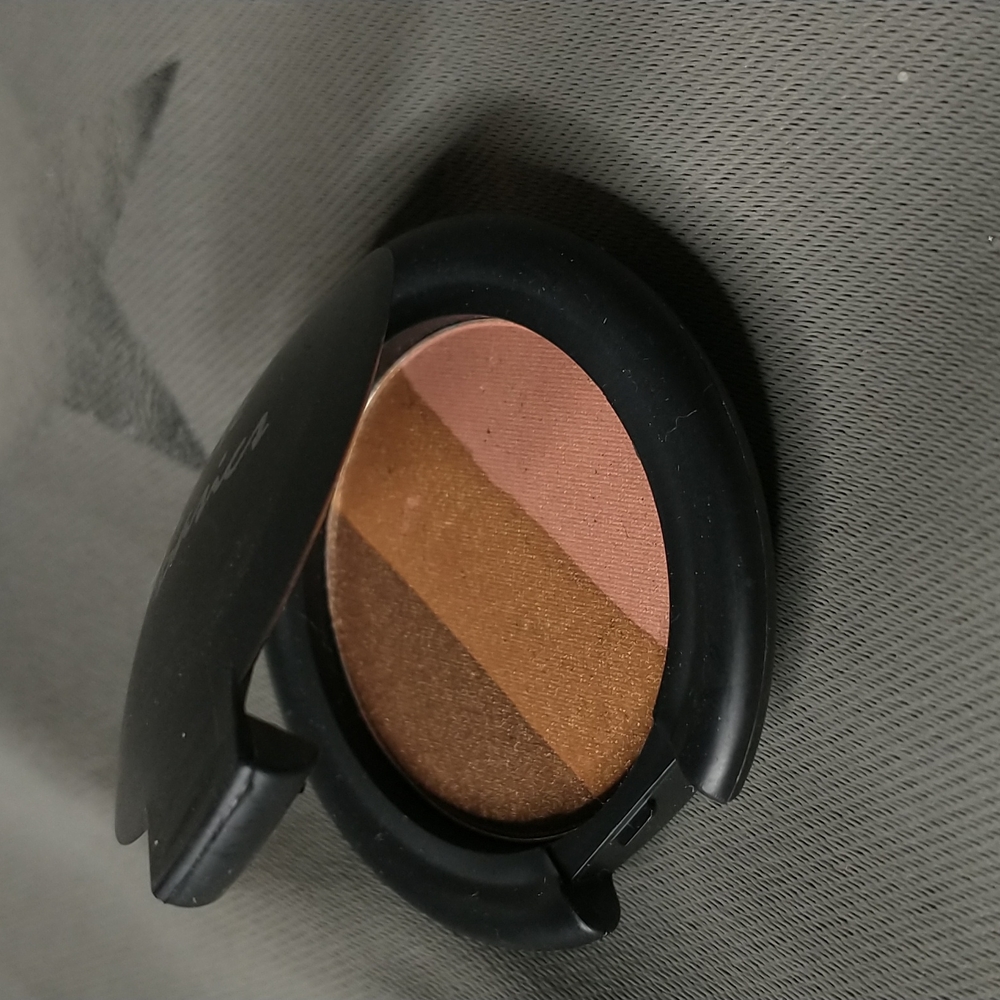 Beaute basics 3 tone bronzer